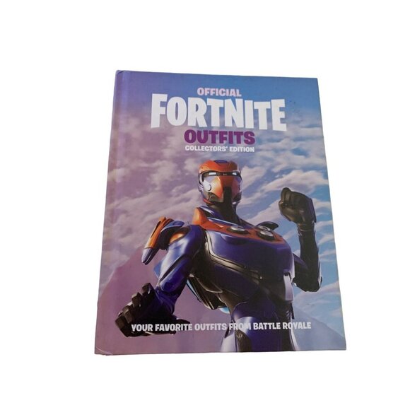 Official Fortnite Bks.: FORTNITE (Official): Outfits : Collectors' Edition - Picture 2 of 8